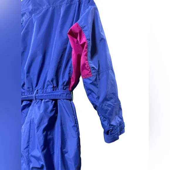 Vintage 90’s Columbia women's Bugaboo blue &amp; pink windbreaker snowsuit. Size M
