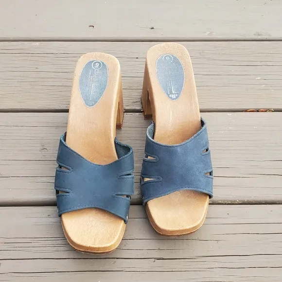 Vintage 90s y2k Bratz Blue Suede Leather Chunky Heel Lug Sole Platform Sandals 9
