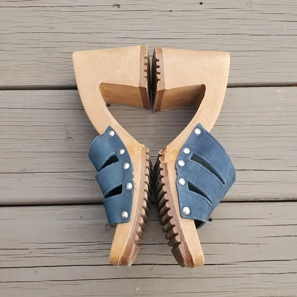 Vintage 90s y2k Bratz Blue Suede Leather Chunky Heel Lug Sole Platform Sandals 9