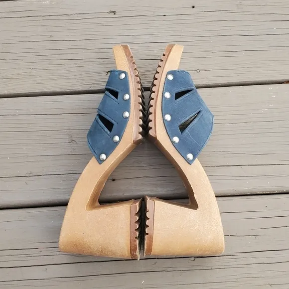 Vintage 90s y2k Bratz Blue Suede Leather Chunky Heel Lug Sole Platform Sandals 9