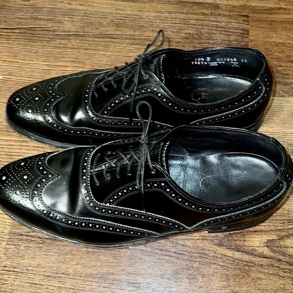 Vintage Florsheim Black Leather Wingtip Brogue Men's Dress Shoes