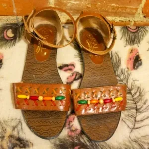VINTAGE LEATHER WOVEN SANDALS BROWN HIPPIE PREPPY FESTIVAL 90S HIPSTER BEADED
