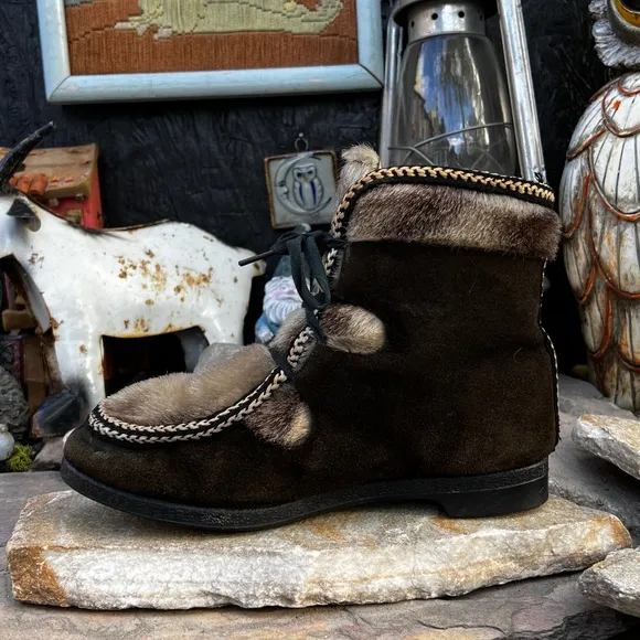 Vintage Snowland Faux Fur Ski Bunny Boots