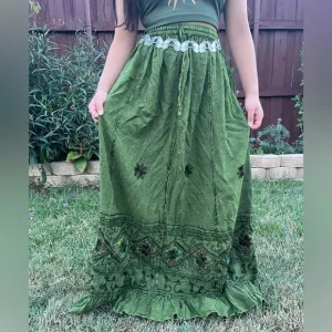 Vintage Vibe Green Embroidered Long Skirt