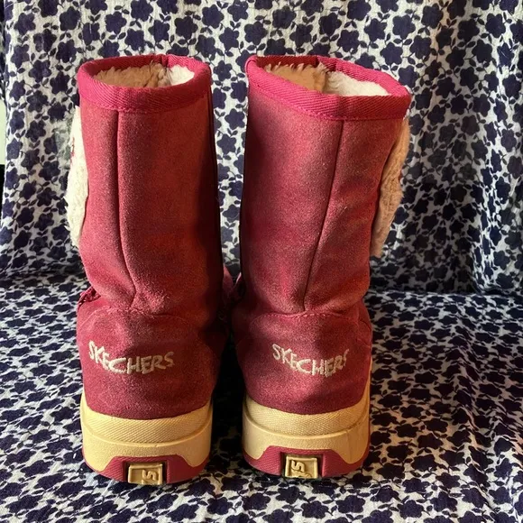 Vintage Y2K Skechers Girl’s pink suede hearts snow boots size 4 white faux fur