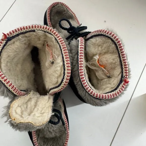 Vintage Yodeler  Mukluk Faux Fur Sherpa Boots sz 7 Made In USA 1970