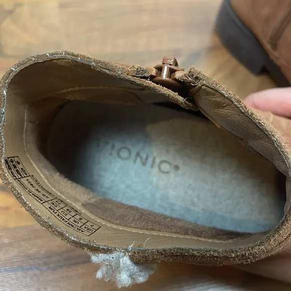 Vionic Aslynn water-repellant faux fur Sherpa suede lug  boots