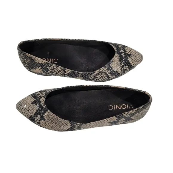 VIONIC Caballo Faux Snakeskin Flat shoes Size 5