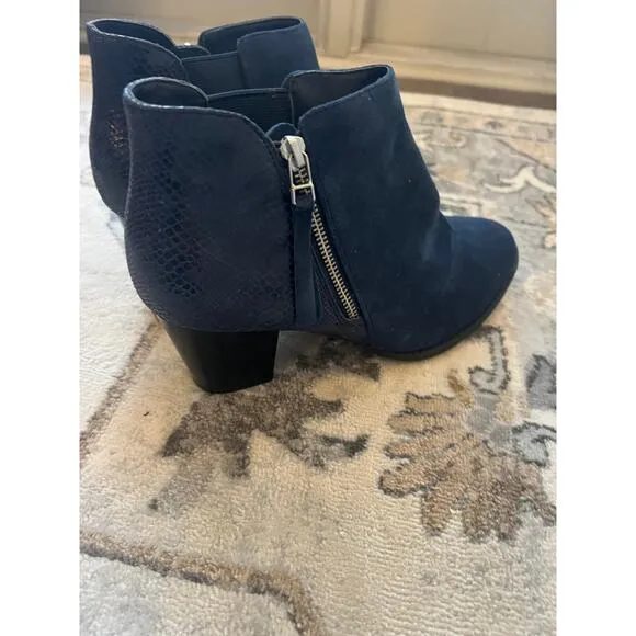 Vionic NWT Blue Boots