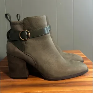 Vionic - Olive Green Tenley Ankle Boots - 9