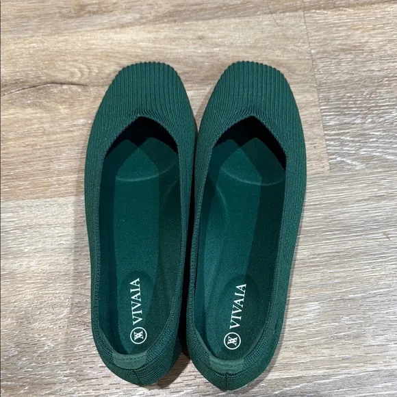 VIVAIA Size 36 Emerald Green Slip-On Knit Flats with Ribbed Texture Square Toe