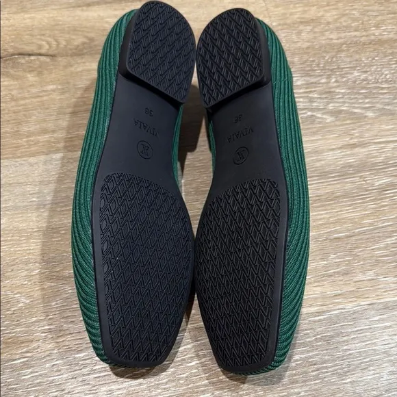 VIVAIA Size 36 Emerald Green Slip-On Knit Flats with Ribbed Texture Square Toe
