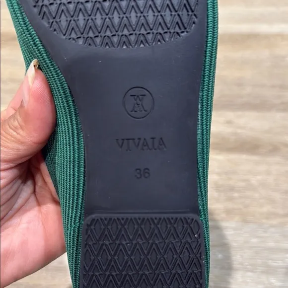 VIVAIA Size 36 Emerald Green Slip-On Knit Flats with Ribbed Texture Square Toe
