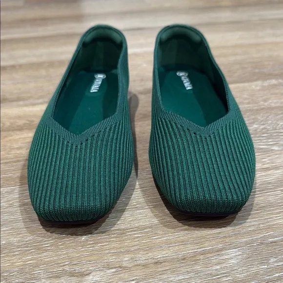 VIVAIA Size 36 Emerald Green Slip-On Knit Flats with Ribbed Texture Square Toe