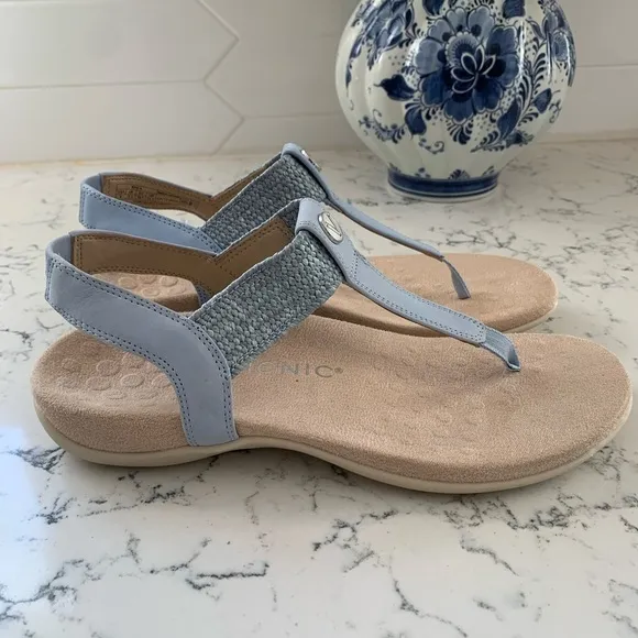 Vivonic leather &amp; Raffia sandals NWOT size 8