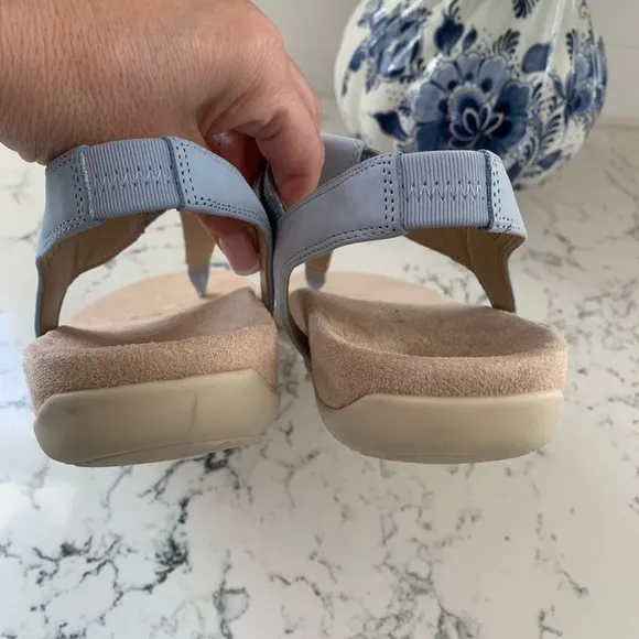 Vivonic leather &amp; Raffia sandals NWOT size 8