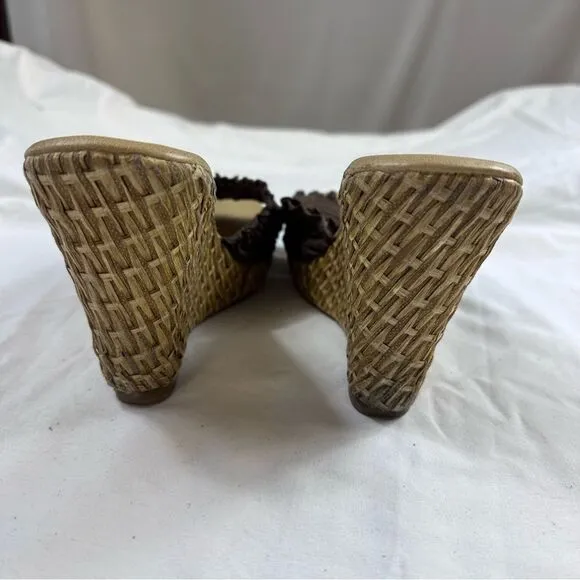 Wedge sandals from Aldo. Size 38 which it says is a 7 in US size