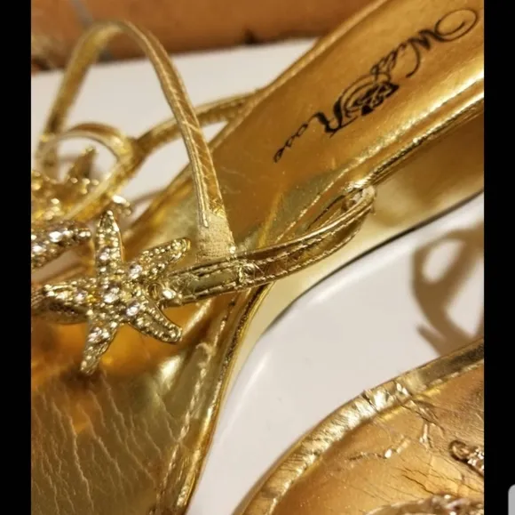 WILD ROSE VTG SANDALS METALLIC GOLD STARFISH BEACH SUMMER HOLIDAY VACA BEACH 5/6