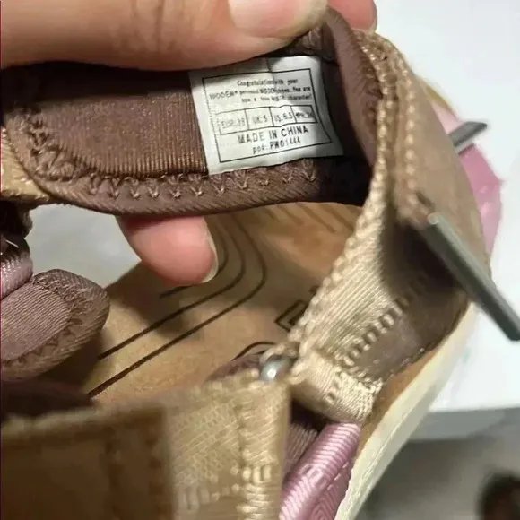 Woden sandals