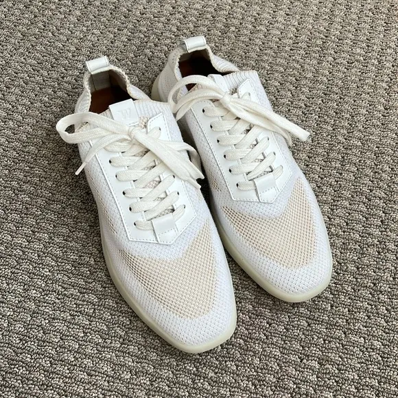 Wolf and Shepherd White Vanilla SupremeKnit Trainer Tennis Shoes