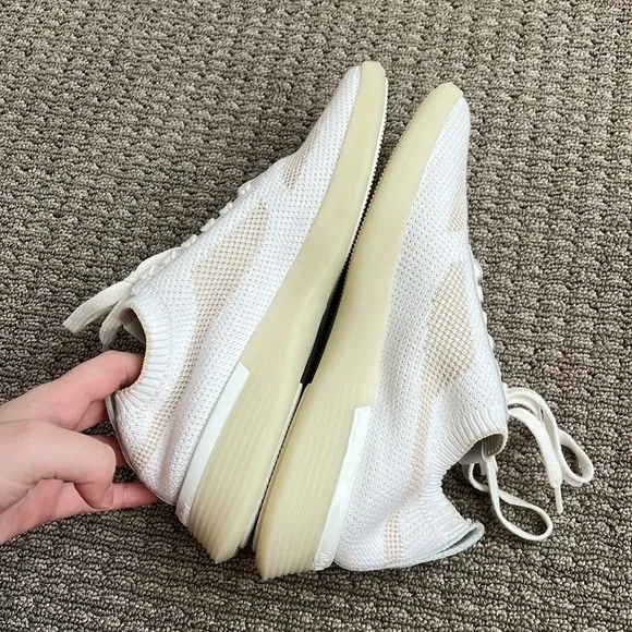 Wolf and Shepherd White Vanilla SupremeKnit Trainer Tennis Shoes