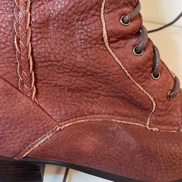 Wolverine 1883 1000 Mile Celeste Lace Up Suede Boot SZ 7 Raspberry Burnt Orange