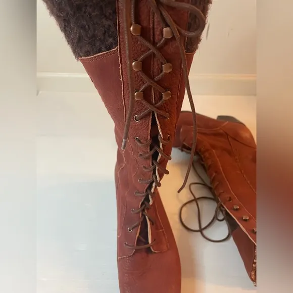 Wolverine 1883 1000 Mile Celeste Lace Up Suede Boot SZ 7 Raspberry Burnt Orange