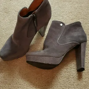 Womans boots