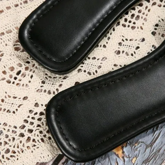 Women's Flat Sandals Plus Size Summer Beach Slippers With Rhinestone Decoration
