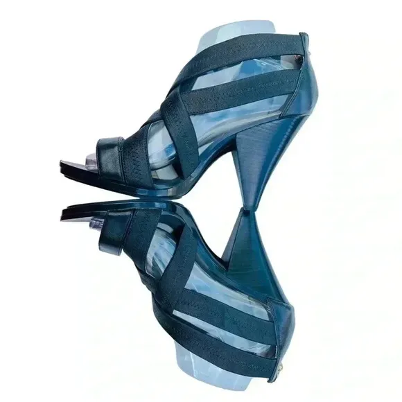 Women’s Michael Kors Black Leather Strappy Sandals•Size 8•PREOWNED LIKE NEW•