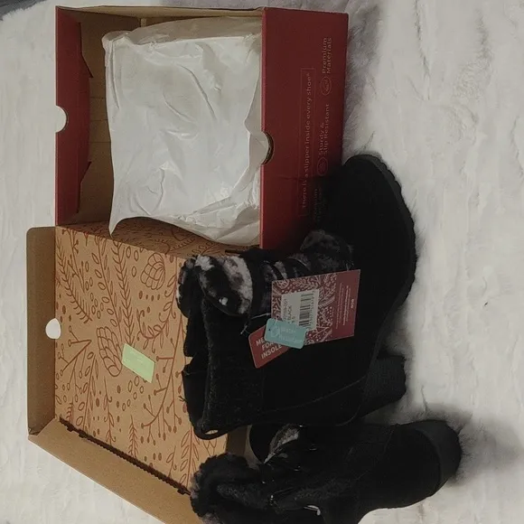 Women's MukLuks Faux Suede Lacy Lilah Boots 8.5