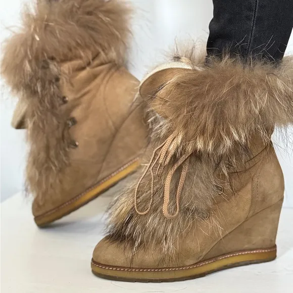 Women's Tan Wedge Boots with Fur Trim