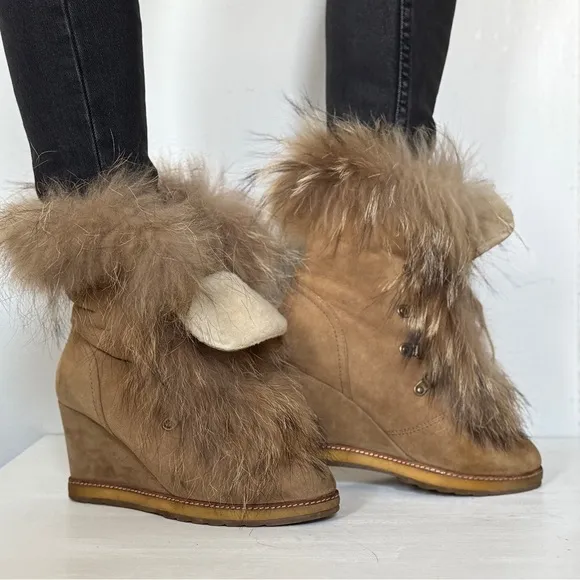 Women's Tan Wedge Boots with Fur Trim