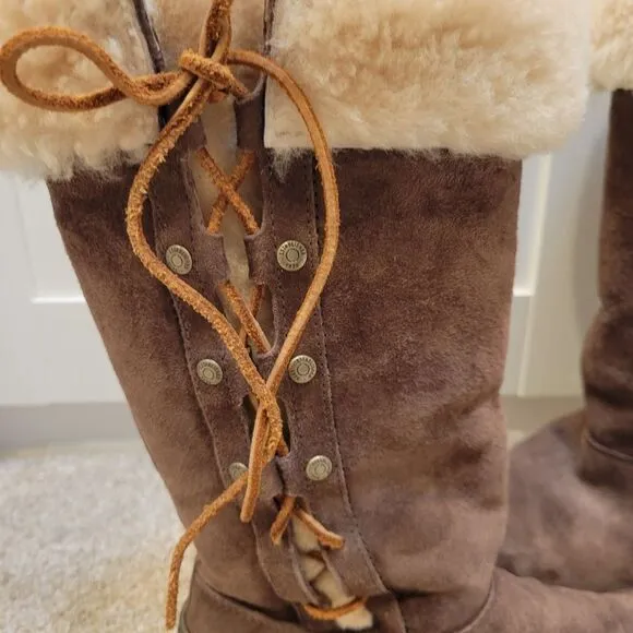 Women's Ugg Suede  Sheepskin Lace Up Calf Boots  Australia Upside Size 6
