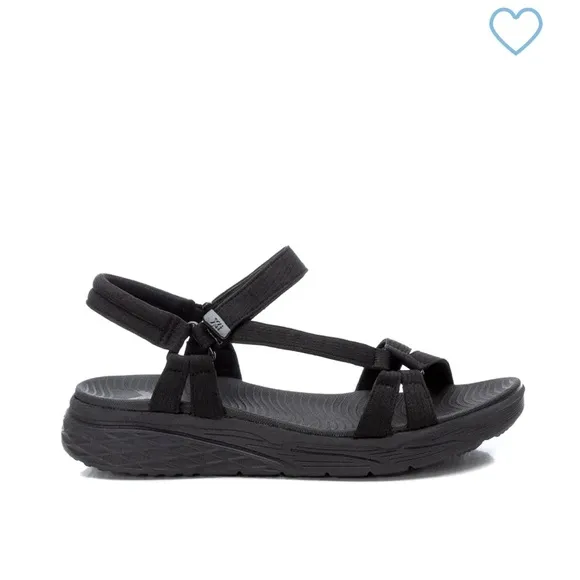 Xti Women's Flat Sandals NWOT​