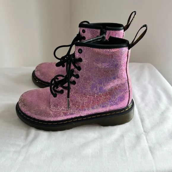 YOUTH 1460 CRINKLE PINK METALLIC LACE UP BOOTS Size 2