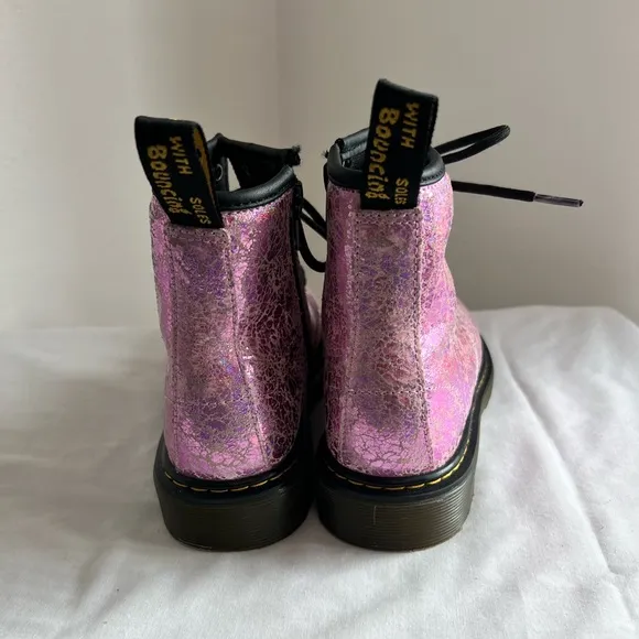 YOUTH 1460 CRINKLE PINK METALLIC LACE UP BOOTS Size 2
