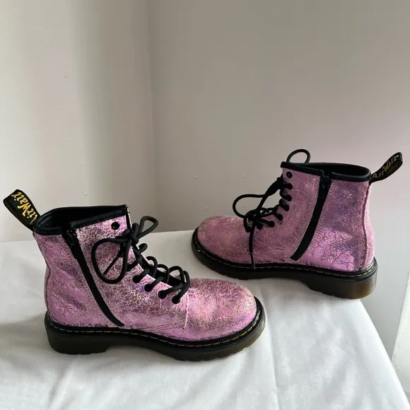 YOUTH 1460 CRINKLE PINK METALLIC LACE UP BOOTS Size 2