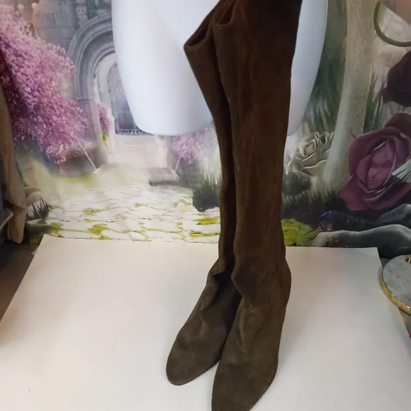 Zara brown suede boots