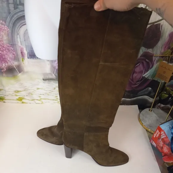 Zara brown suede boots