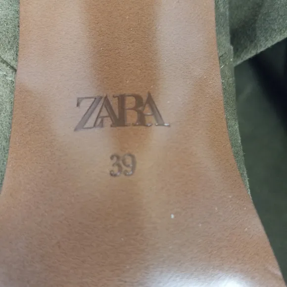 Zara brown suede boots