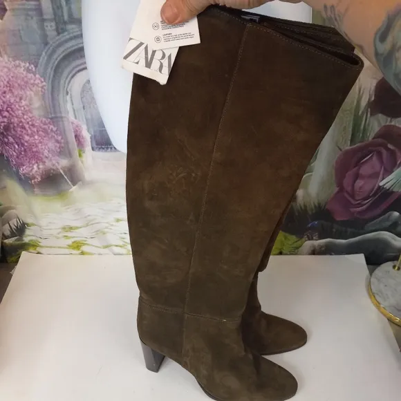 Zara brown suede boots