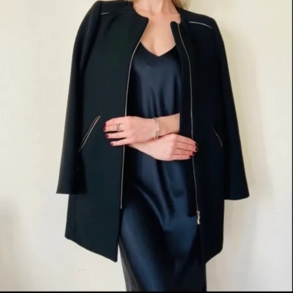 ZARA WOMAN Black Blogger Fave Round Neck Zip Front Long Line Coat, Size Small