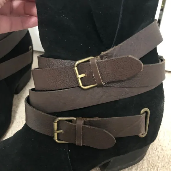 Zigi Girl Format Suede Leather Belt Buckle Straps Black Brown Ankle Boots Size 8