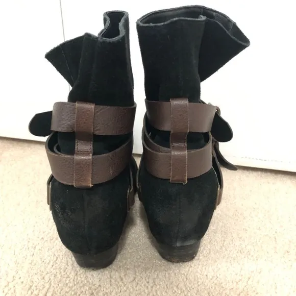 Zigi Girl Format Suede Leather Belt Buckle Straps Black Brown Ankle Boots Size 8
