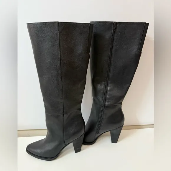 Zodiac Black Faux Leather Knee High Heel Boots Almond Toe‎ Heeled Size 11