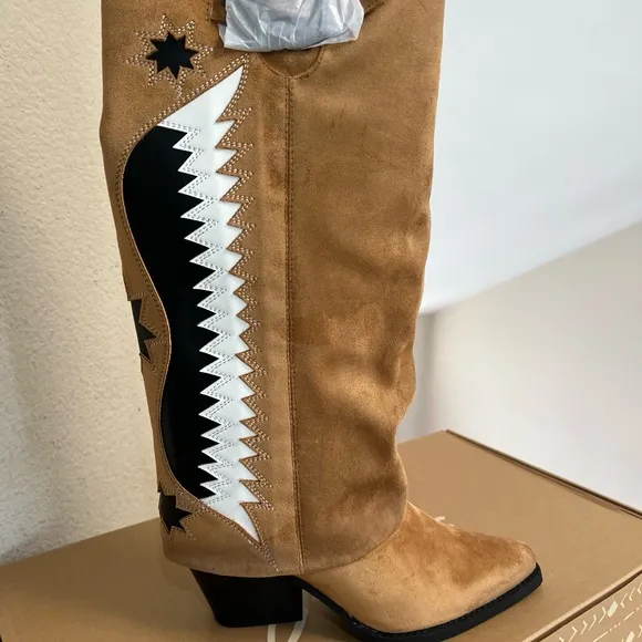 Zodiac Rowena Wings Western Boot Faux Suede Caramel‎ size 9.5